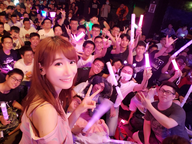 2018年8月27日微博