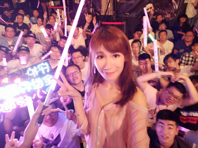 2018年8月27日微博