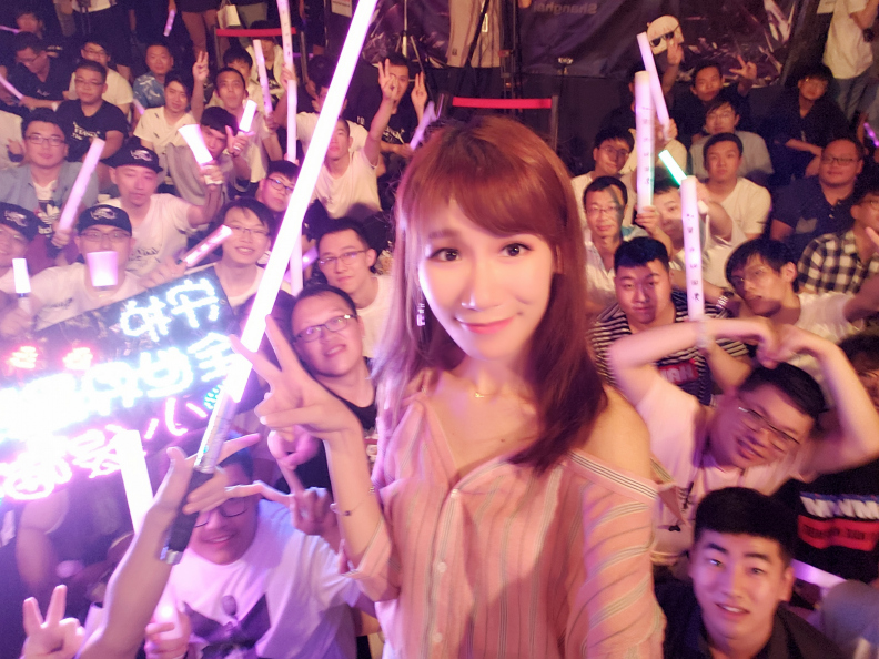 2018年8月27日微博