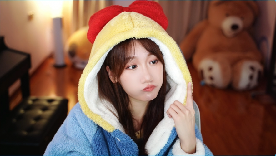 2021 年 11 月 27 日