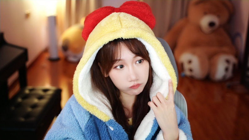 2021 年 11 月 27 日