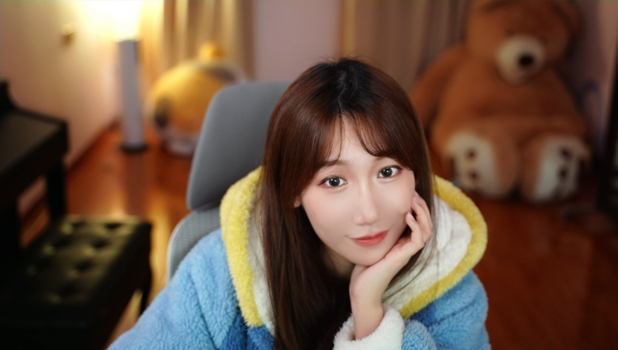 2021 年 11 月 27 日